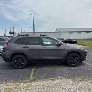 2019 JEEP CHEROKEE ALTITUDE — фото 10