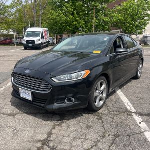 FORD FUSION SE - 1