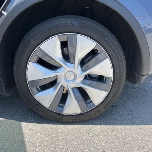 صورة مصغرة 18 لـ 2023 Tesla MODEL Y LONG RANGE