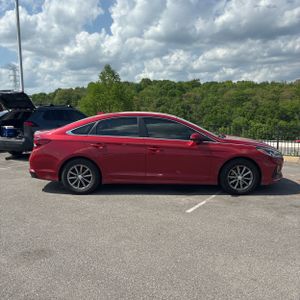 HYUNDAI SONATA SE - 10