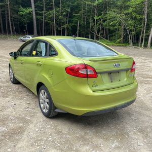 FORD FIESTA SE - 5