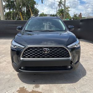 2025 Toyota COROLLA CROSS XLE 照片 14