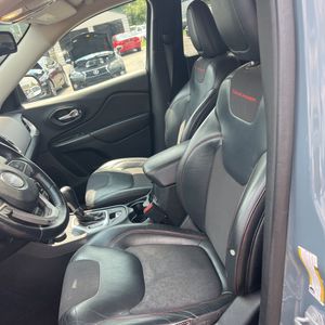2015 JEEP CHEROKEE TRAILHAWK 缩略图 32