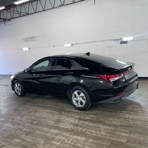 HYUNDAI ELANTRA SE - 3