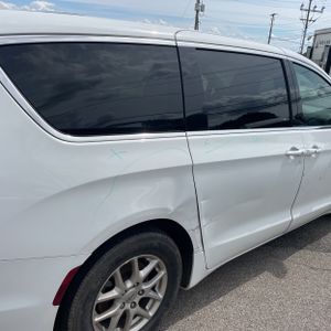 2025 Chrysler PACIFICA SELECT 照片 9