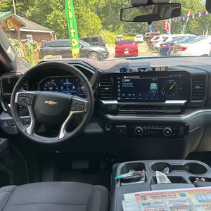 صورة مصغرة 36 لـ 2025 Chevrolet SILVERADO 1500 LT