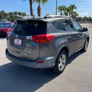 2014 Toyota RAV4 XLE — фото 8