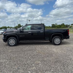 CHEVROLET SILVERADO 2500HD HIGH COUNTRY - 3