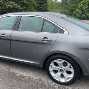 FORD TAURUS SEL - 6