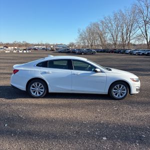 CHEVROLET MALIBU 1LT - 10