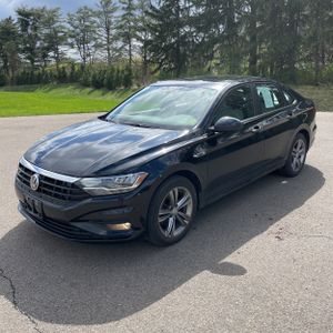 VOLKSWAGEN JETTA R-LINE - 1