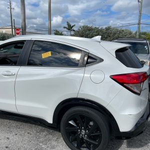صورة 6 لـ 2022 Honda HR-V SPORT