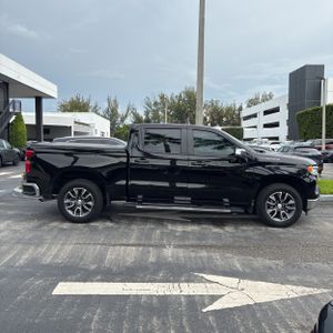 2024 Chevrolet SILVERADO 1500 LT 照片 10