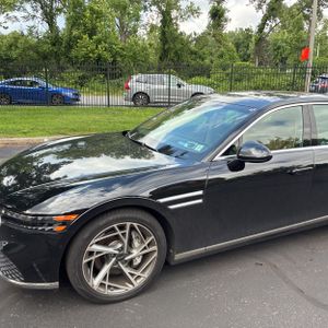 2023 Genesis G90 3.5T — фото 2