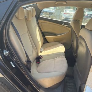 2012 Hyundai ACCENT GLS — миниатюра 35