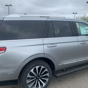 LINCOLN NAVIGATOR RESERVE - 9