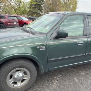 FORD F-150 LARIAT - 2