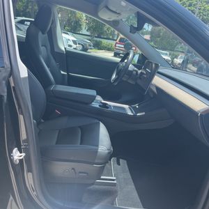 صورة مصغرة 32 لـ 2021 Tesla MODEL Y STANDARD RANGE