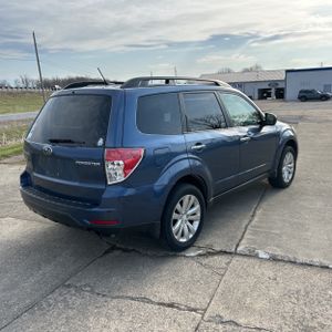 SUBARU FORESTER X PREMIUM - 8