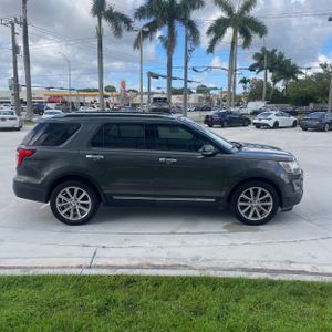 FORD EXPLORER LIMITED - 10