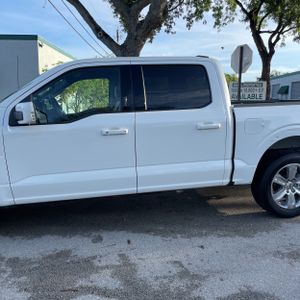 FORD F-150 LARIAT - 4