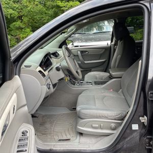2017 Chevrolet TRAVERSE LS — миниатюра 31