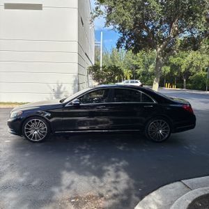 2017 Mercedes-BENZ S-CLASS photo 3