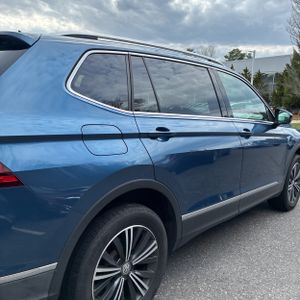 VOLKSWAGEN TIGUAN 2.0T SEL - 9
