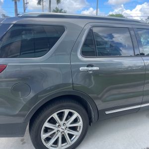 FORD EXPLORER LIMITED - 9