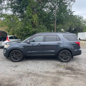 FORD EXPLORER XLT - 3