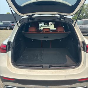 2025 Mercedes-BENZ GLC thumbnail 43