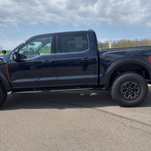 FORD F-150 RAPTOR - 4