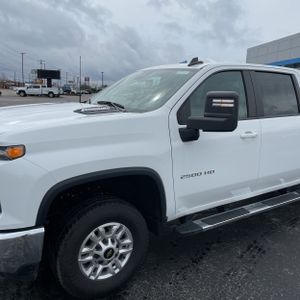 CHEVROLET SILVERADO 2500HD LT - 2