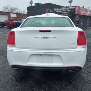 CHRYSLER 300 TOURING - 7