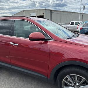 صورة 13 لـ 2017 Hyundai SANTA FE SE