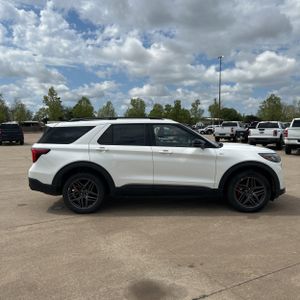 FORD EXPLORER ST-LINE - 10