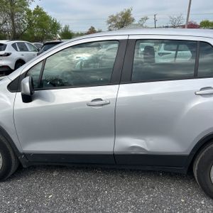 CHEVROLET TRAX LS - 4