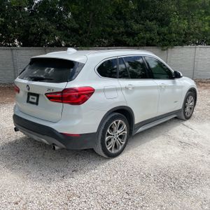 BMW X1 XDRIVE28I - 8