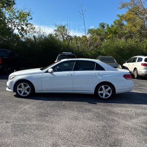 MERCEDES-BENZ E-CLASS - 3