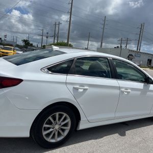 2018 Hyundai SONATA SE 照片 9