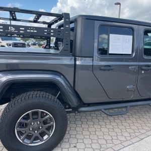 2020 JEEP GLADIATOR OVERLAND — фото 9