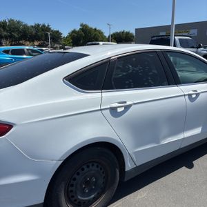 FORD FUSION S - 9