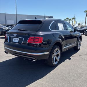 2017 Bentley BENTAYGA BASE — фото 8