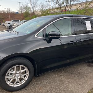 CHRYSLER PACIFICA SELECT - 2
