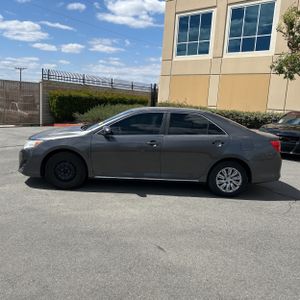 TOYOTA CAMRY - 3