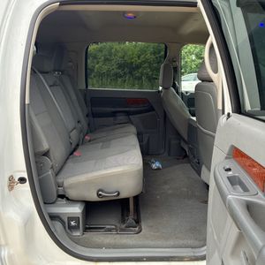 2006 Dodge RAM 2500 SLT — миниатюра 39
