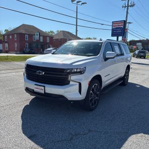 CHEVROLET SUBURBAN - 1