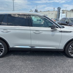 2020 Lincoln AVIATOR RESERVE — миниатюра 11