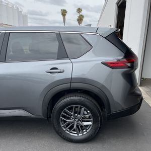 NISSAN ROGUE SV - 6