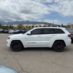 JEEP GRAND CHEROKEE - 3